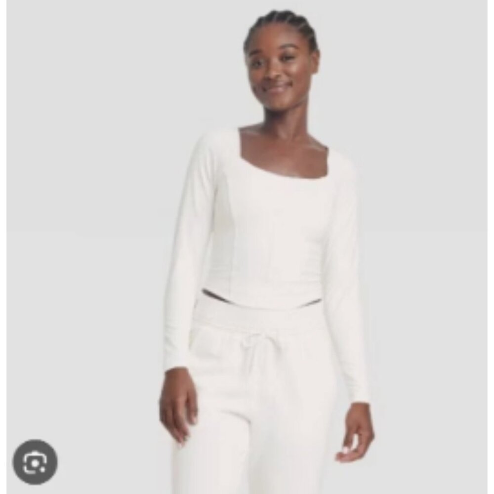NWT All in Motion Women's XXL Cream Long Sleeve Soft Scoop Neckline Cropped Top
